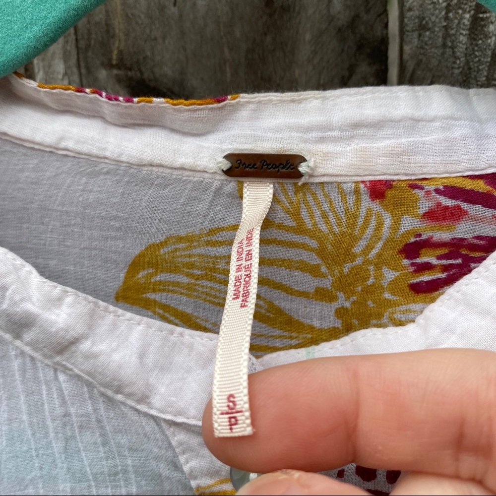 Free People Babydoll Floral Flutter Sleeve Top. - Picture 3 of 8